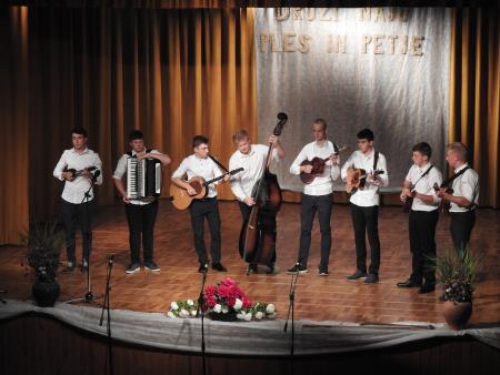 Prireditev Druži naju ples in petje 2019 1